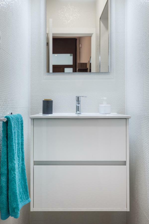 Beautiful Apartment 20 Minutes From City Center L'Hospitalet de Llobregat Exterior photo